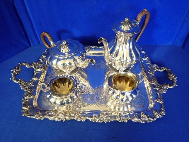Ontario Auction | Vintage Silver Plated Tea/Coffee Set | Estate of Kathleen Taylor Auction