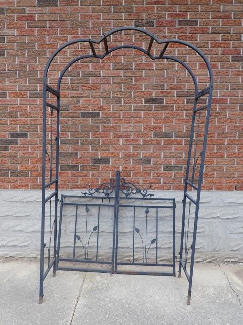 Jeanette Julie Moving Auction - Kitchener | Auctions Ontario | Auctions Ontario | Online Auctions