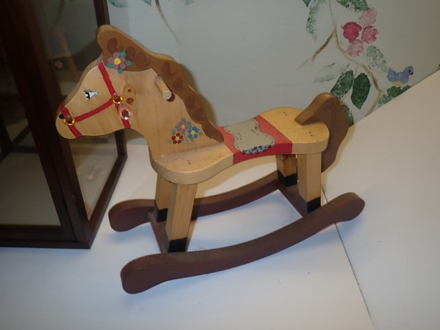 Jeanette Julie Moving Auction - Kitchener | Auctions Ontario | Auctions Ontario | Online Auctions