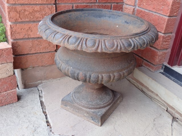 The Estate of Norm Ross McAlpine - Caledon | Auctions Ontario | Auctions Ontario | Online Auctions