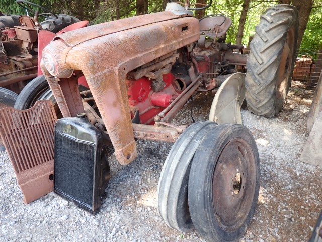 The Estate of Norm Ross McAlpine - Caledon | Auctions Ontario | Auctions Ontario | Online Auctions